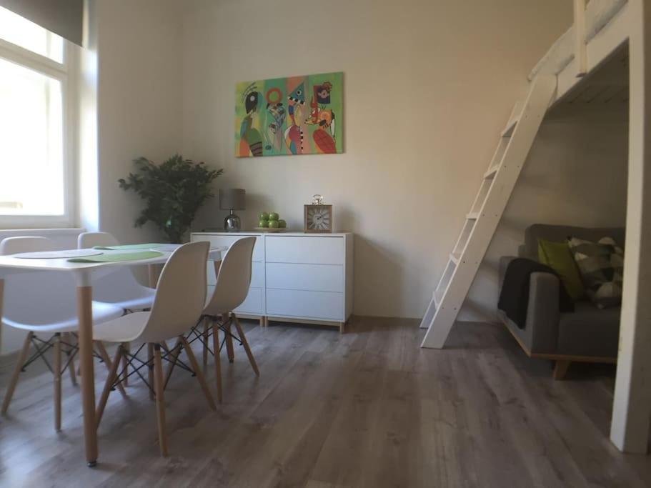 Apartment Stylish Flat In - Vinohrady *